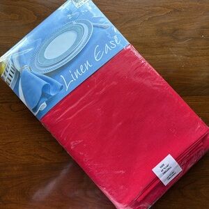 NOS‎ Bardwill Linens Linen Ease Christmas Red Tablecloth 60"x140” Oblong Holiday